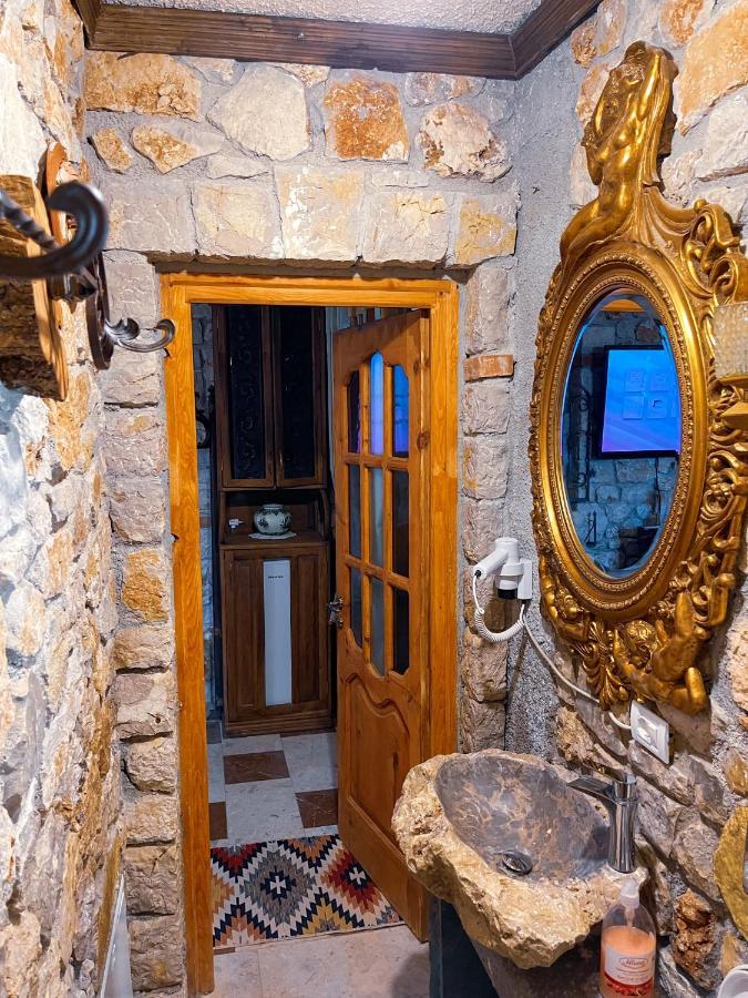 Hotel Solomon&Sons Dhërmi Esterno foto