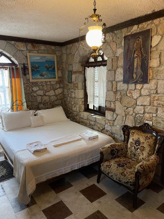 Hotel Solomon&Sons Dhërmi Esterno foto