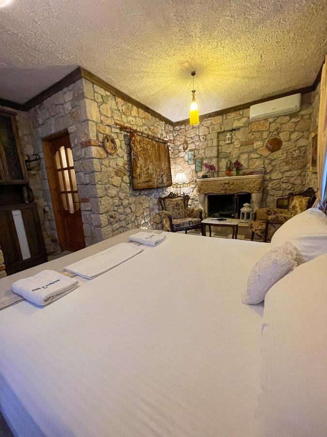 Hotel Solomon&Sons Dhërmi Esterno foto