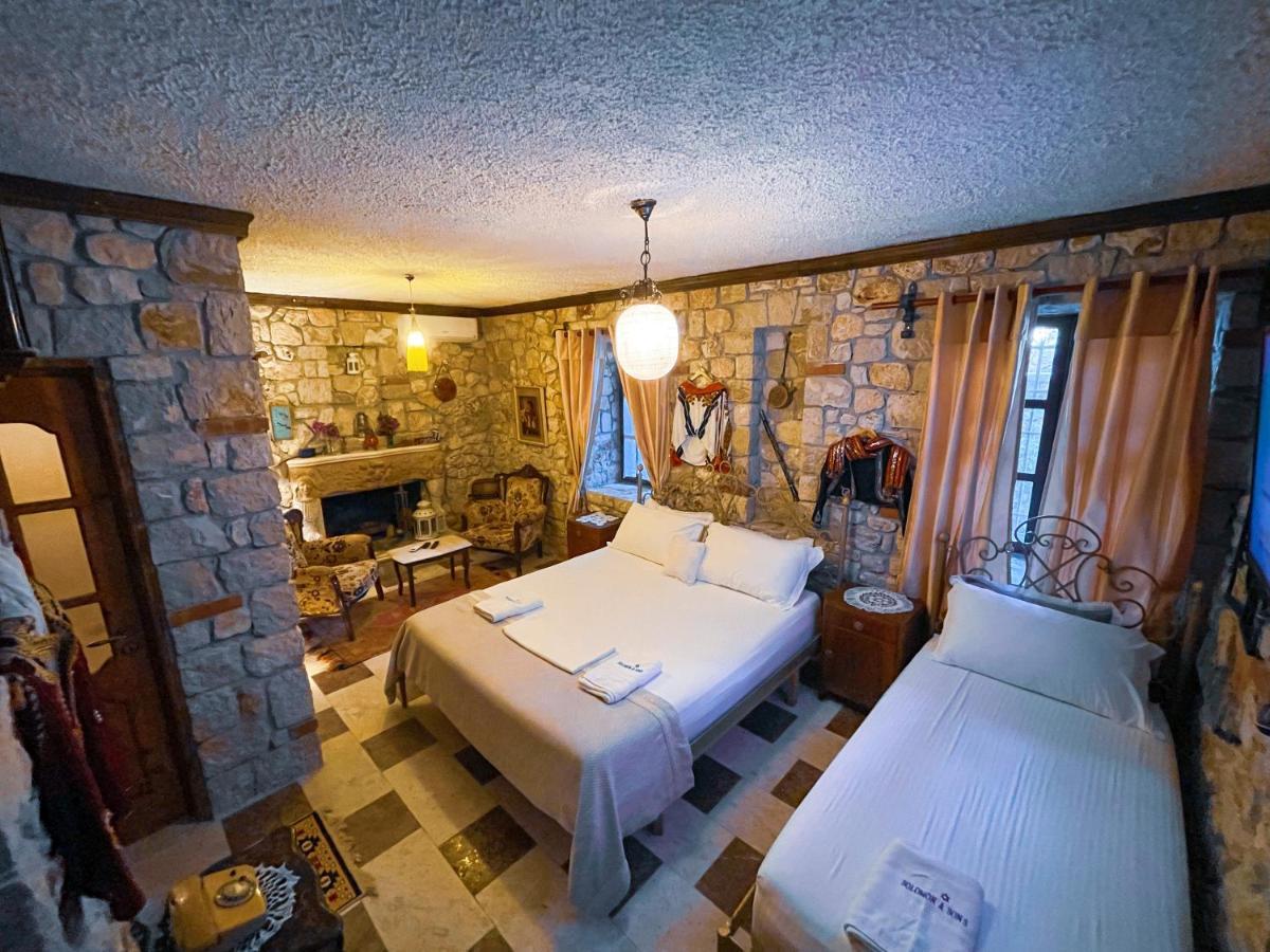 Hotel Solomon&Sons Dhërmi Esterno foto