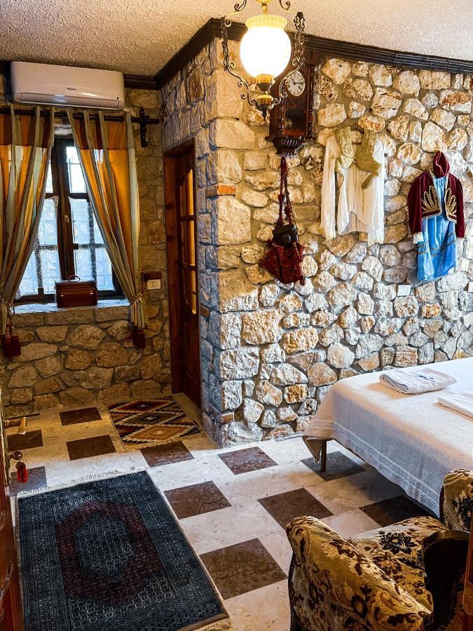 Hotel Solomon&Sons Dhërmi Esterno foto