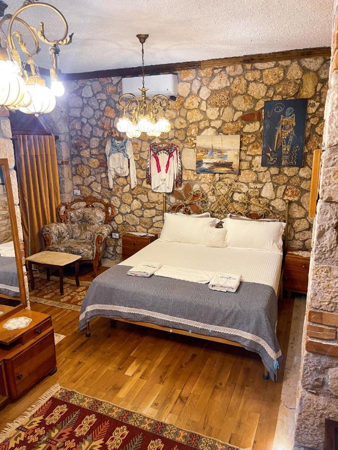Hotel Solomon&Sons Dhërmi Esterno foto